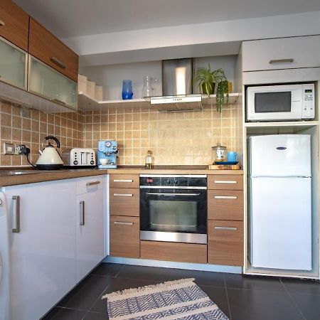 Pass The Keys Art Deco Inspired Apartment With Roof Top Views Σριούσμπερι Εξωτερικό φωτογραφία